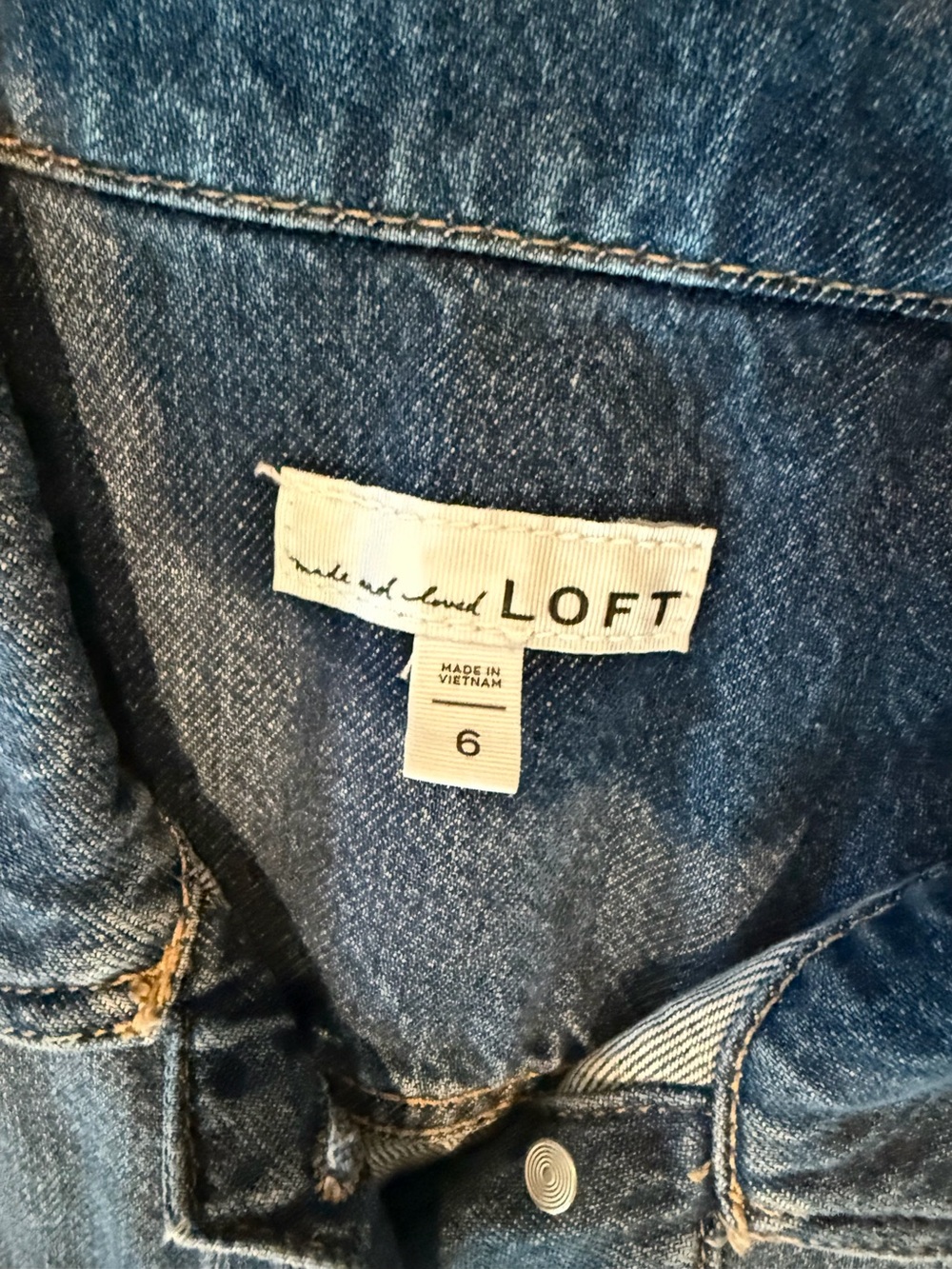 Loft Denim Jean Jumpsuit Women’s size 6 Zip Fly Button Up Long Sleeve Lyocell - Picture 3 of 9